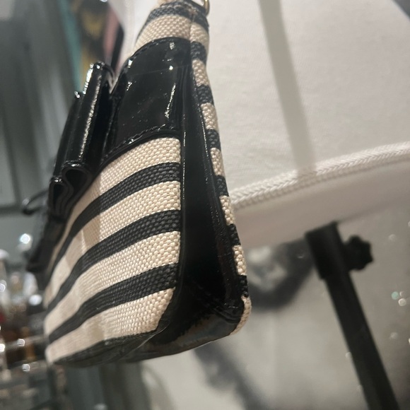 Kate Spade Alice Court Celina Crossbody Bag Purse with Bow Black and Cream - Picture 10 of 16